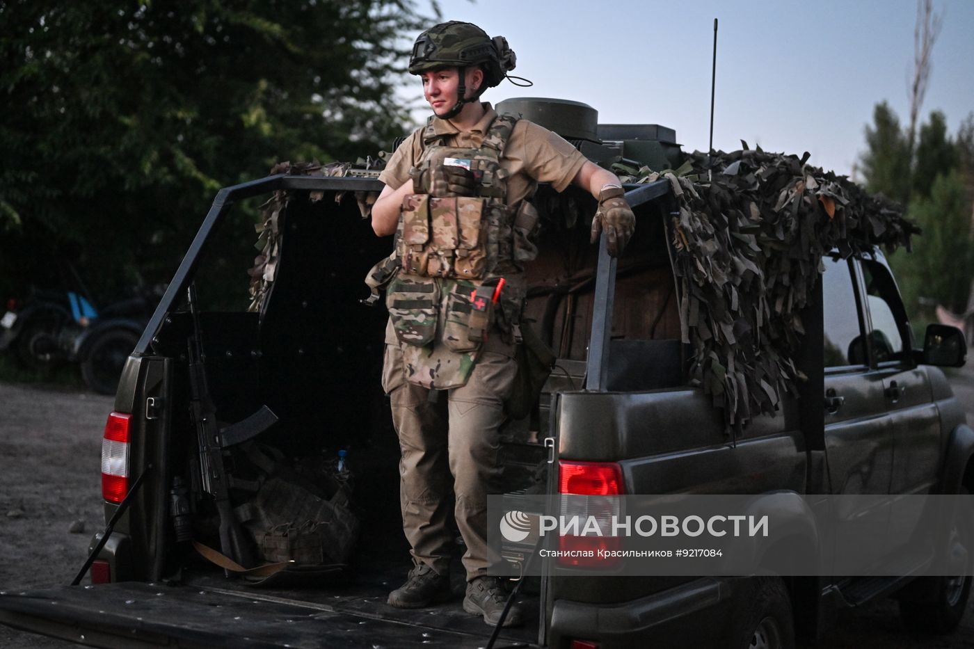 Девушка-боец Добровольческого корпуса отряда "Иван Калита" в зоне СВО