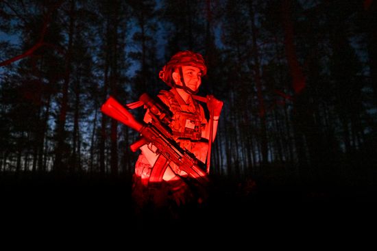 Девушка-боец Добровольческого корпуса отряда "Иван Калита" в зоне СВО