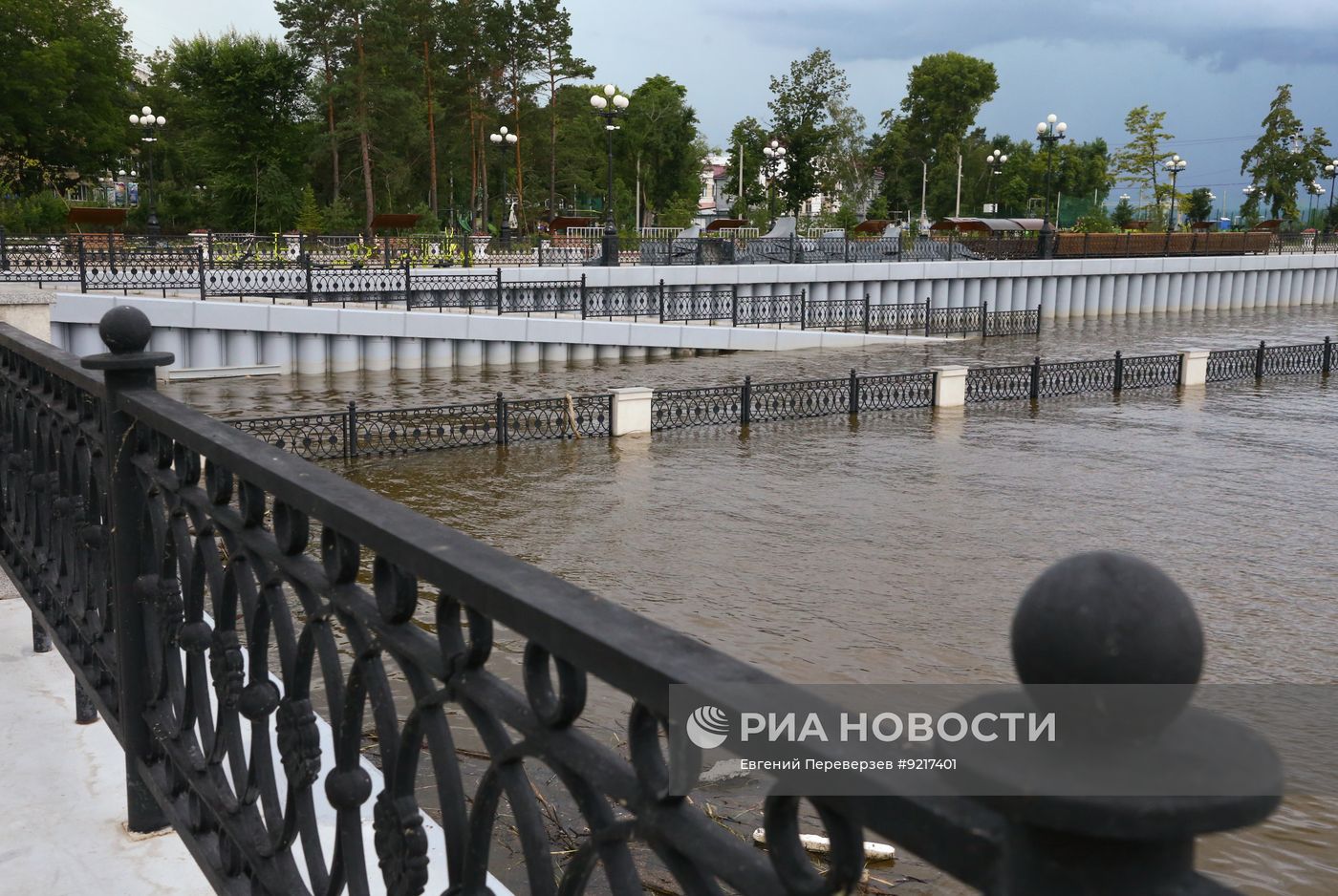 Уровень воды в реке Амур у Хабаровска приближается к критической отметке