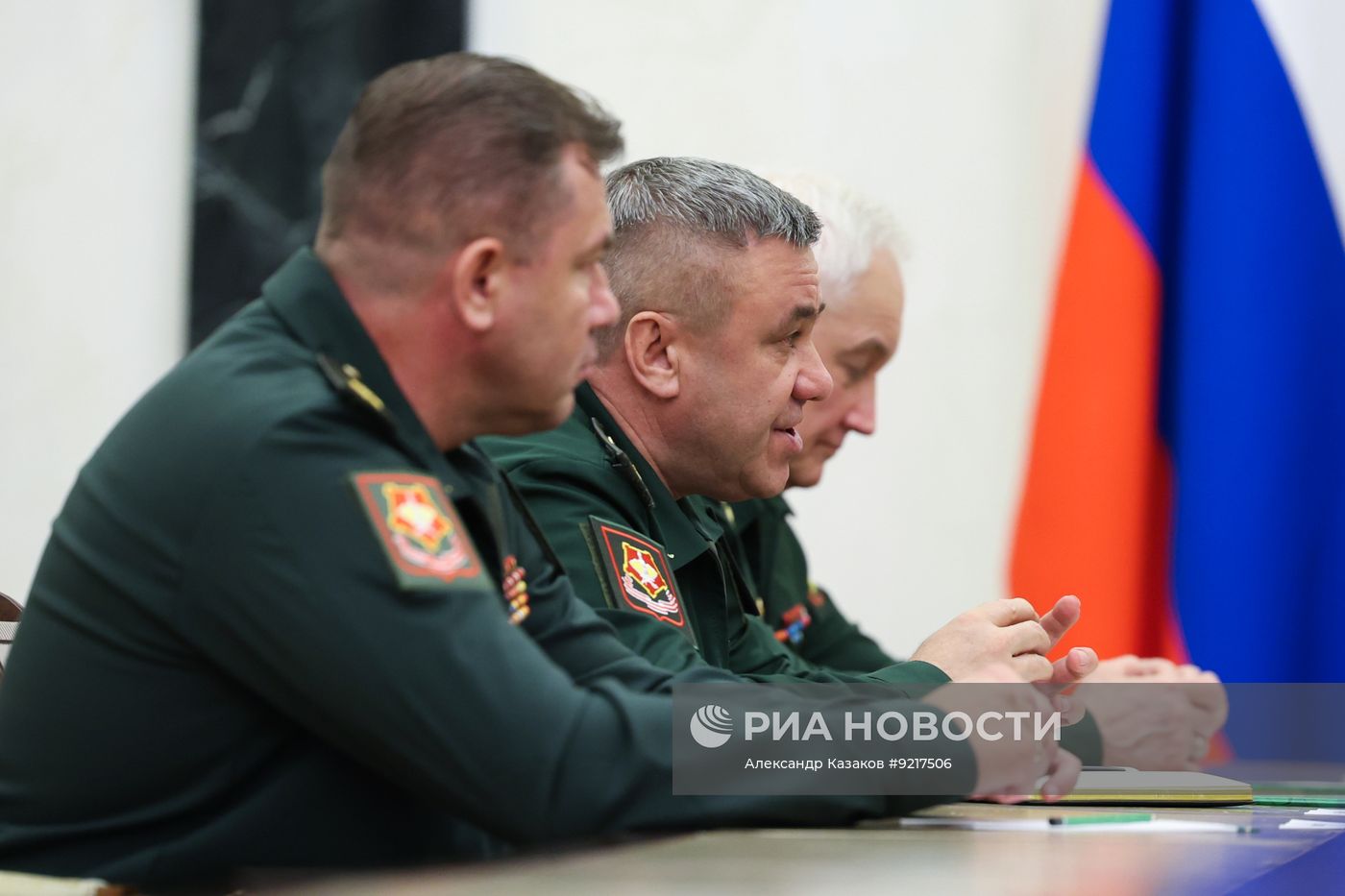 Президент Владимир Путин провел встречу с руководством Министерства обороны