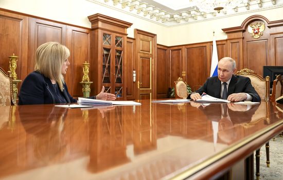 Встреча президента Владимира Путина с председателем ЦИК Эллой Памфиловой