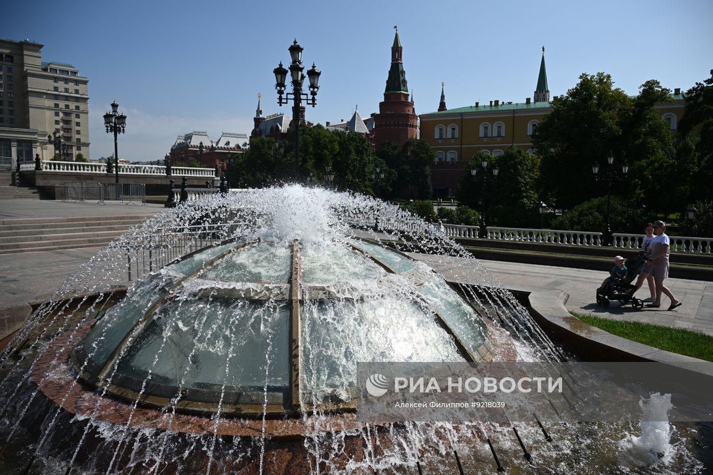 Ремонт фонтана на Манежной площади