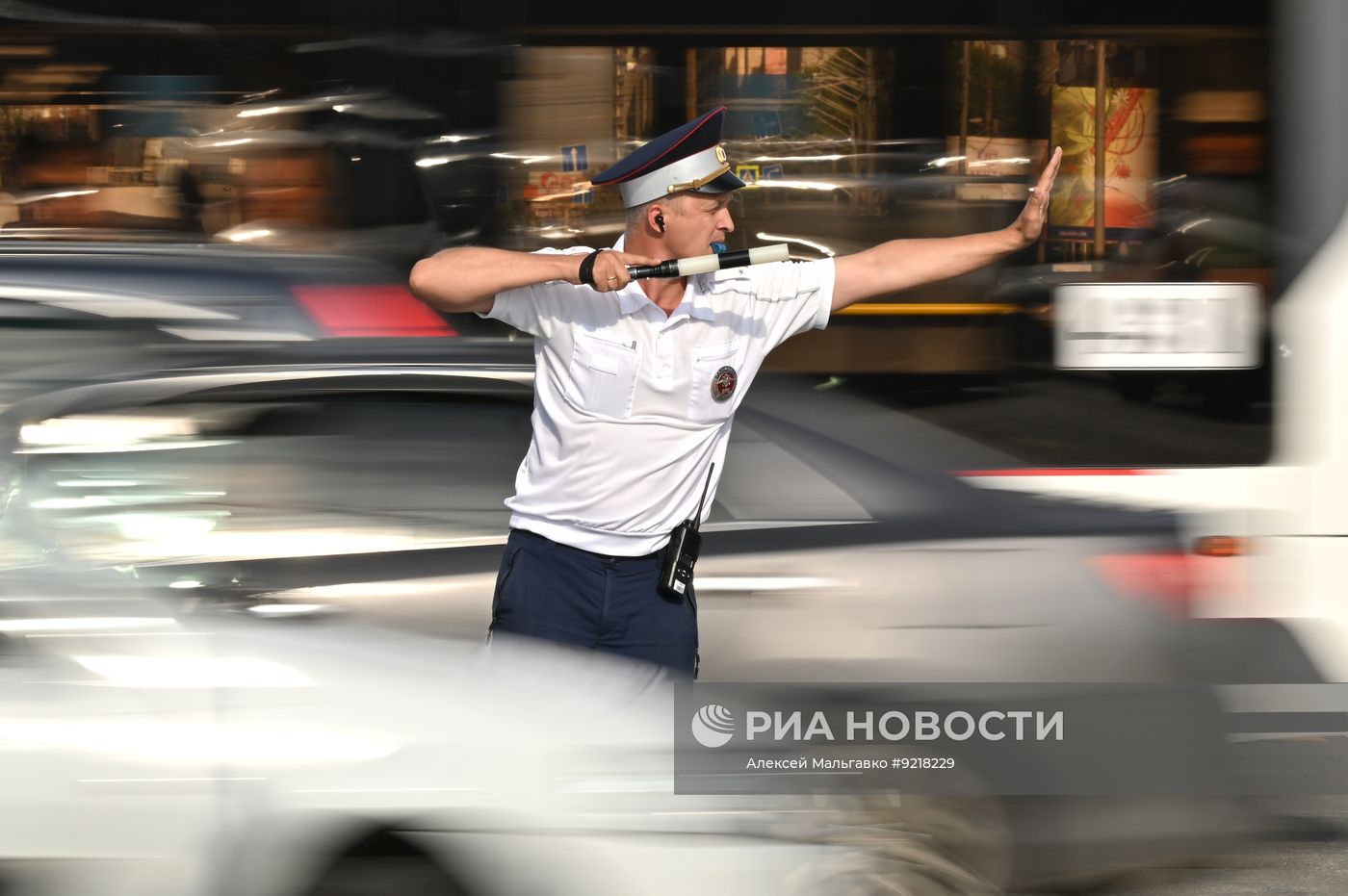 В Омске водитель легковушки наехал на пешеходов