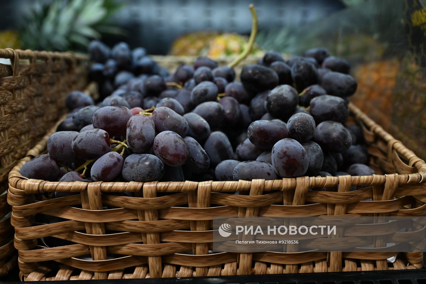 Продажа винограда в Москве