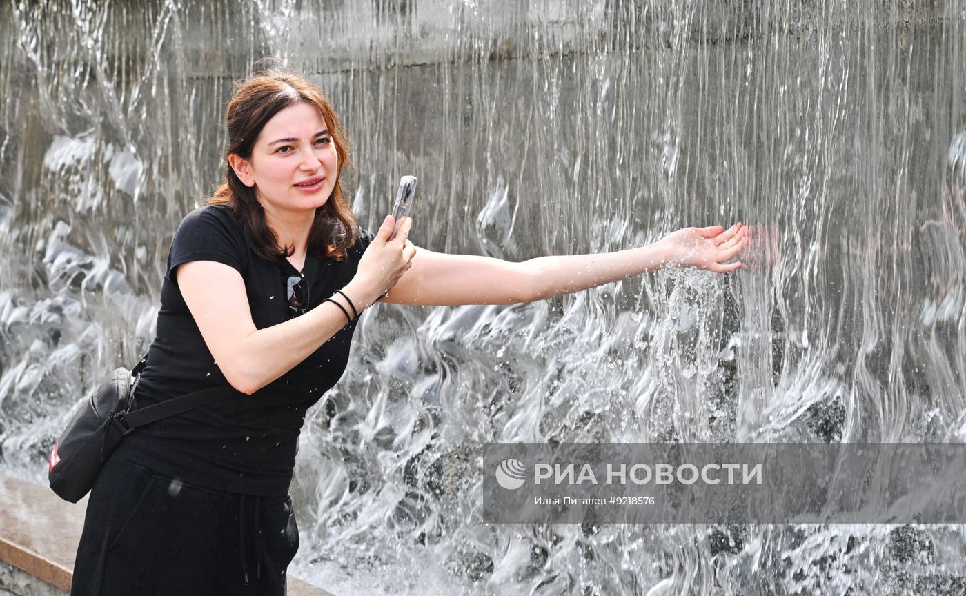 Жаркая погода в Москве