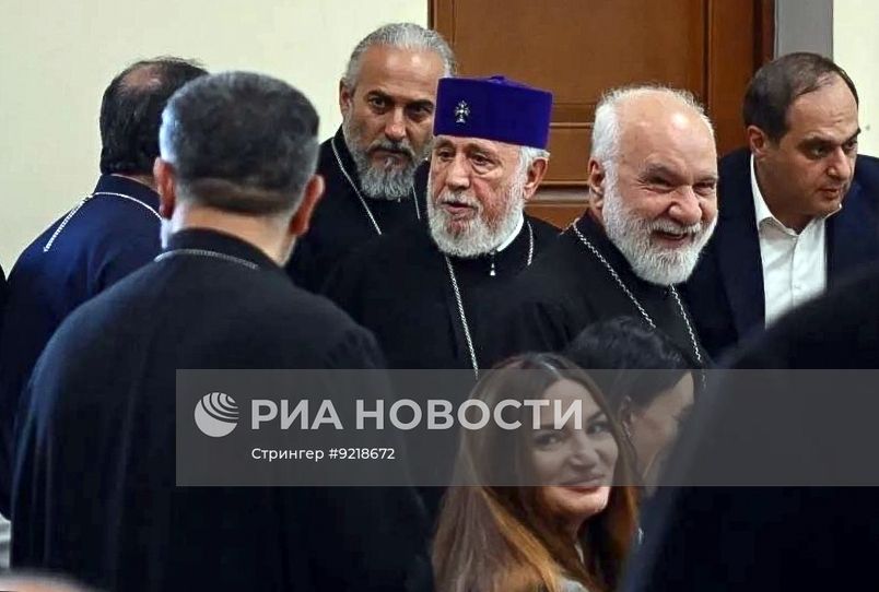 Заседание суда по делу Верховного патриарха и католикоса всех армян Гарегина II и шести епископов