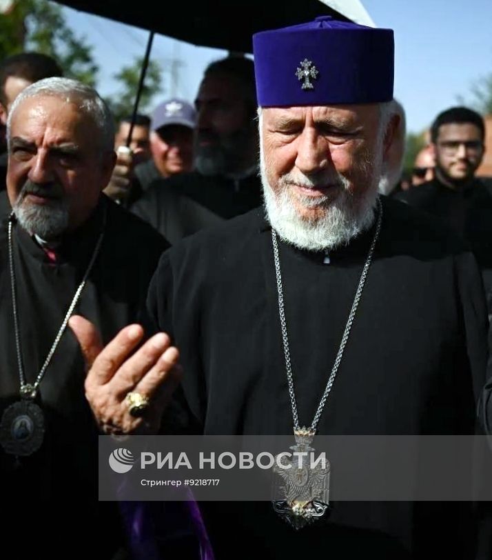 Заседание суда по делу Верховного патриарха и католикоса всех армян Гарегина II и шести епископов