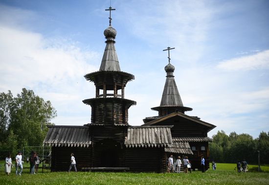 Праздник народной культуры "Никольская ярмарка" в Новосибирске