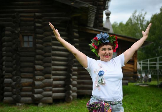 Праздник народной культуры "Никольская ярмарка" в Новосибирске