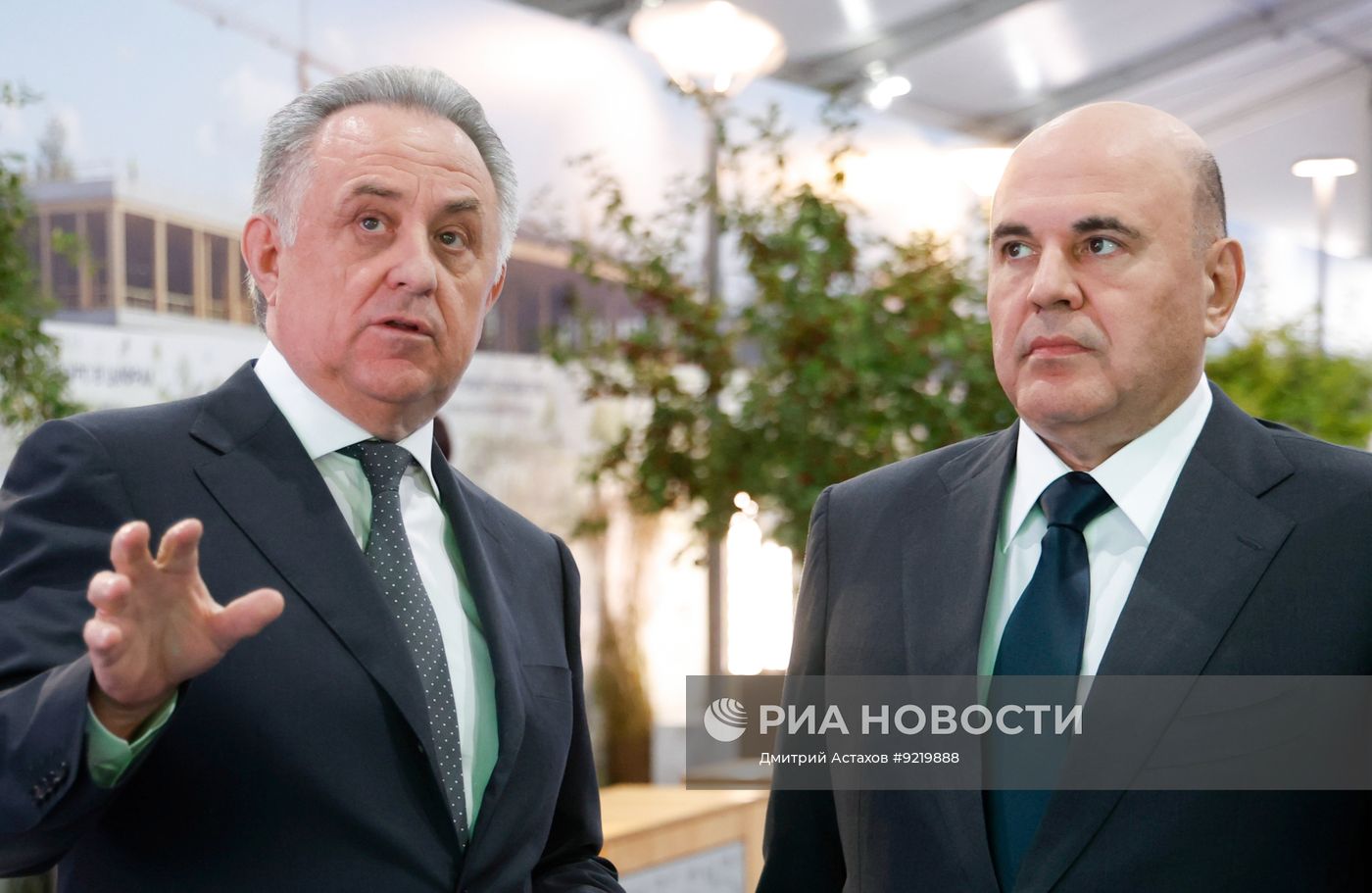 Премьер-министр Михаил Мишустин посетил форум "Развитие малых городов и исторических поселений"