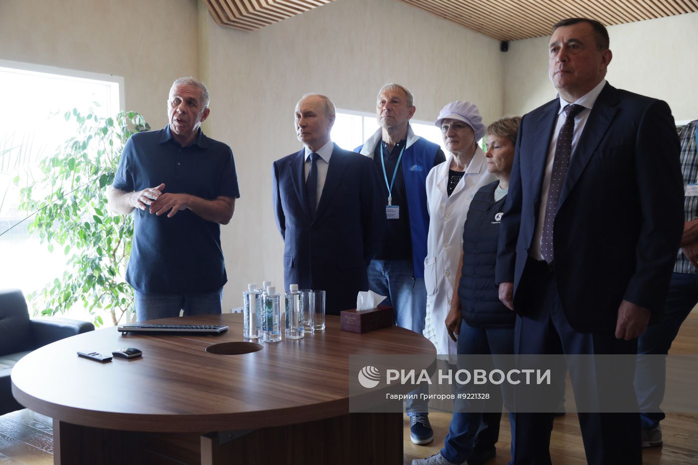 Рабочая поездка президента Владимира Путина в Сахалинскую область