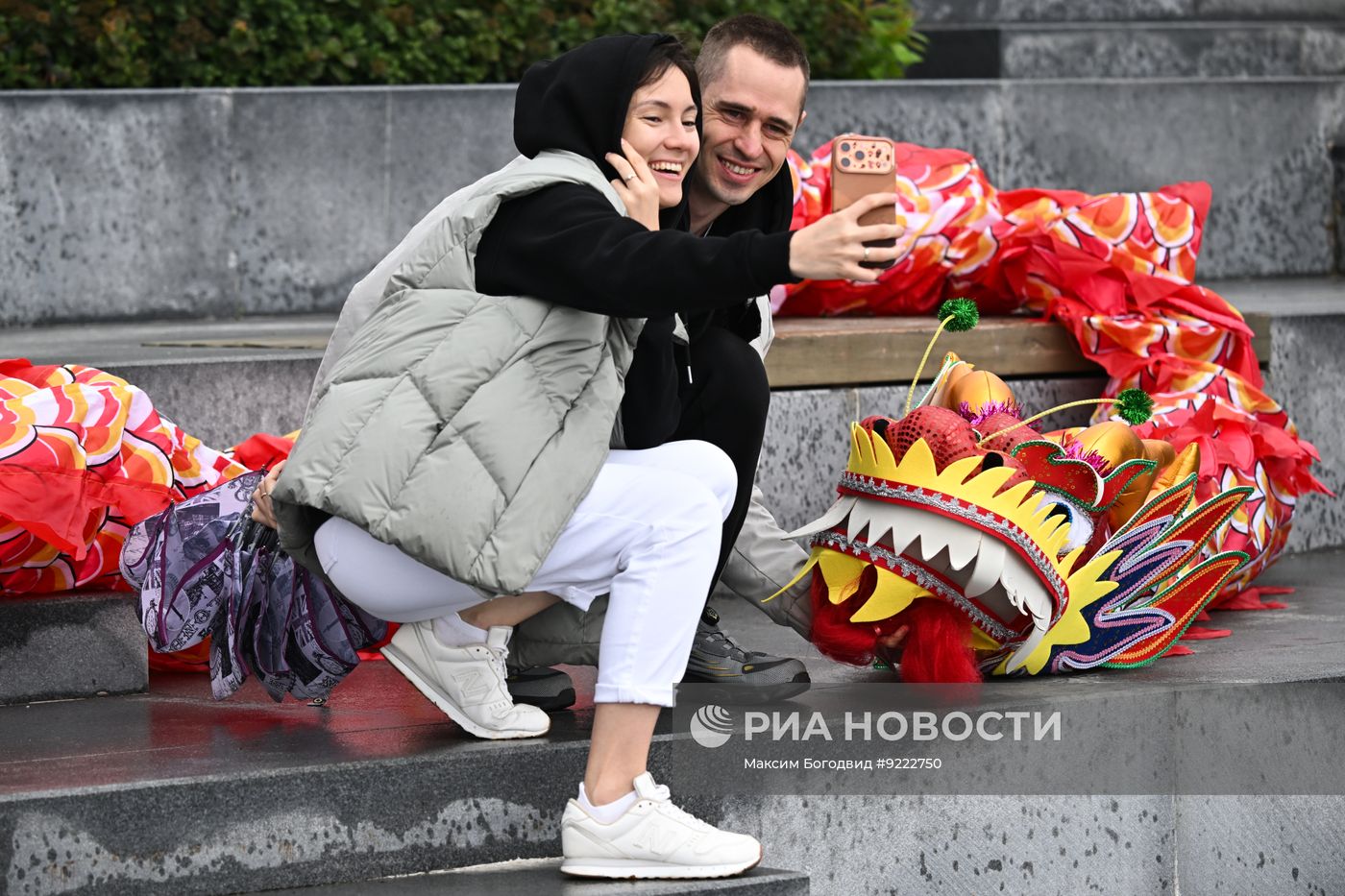 Китайский Сабантуй и гонки на лодках "Дракон" в Казани