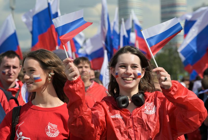 Акции в Москве ко Дню Государственного флага РФ