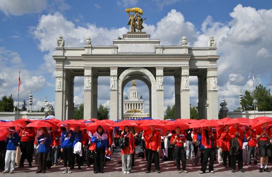 Акции в Москве ко Дню Государственного флага РФ