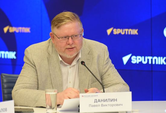Триколор как символ единства: значение Дня Государственного флага России