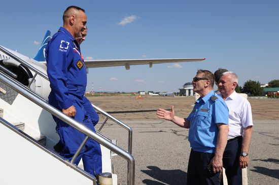 Российский лайнер МС-21 совершил взлёт с новой взлётной полосы в Грозном