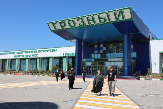 Российский лайнер МС-21 совершил взлёт с новой взлётной полосы в Грозном