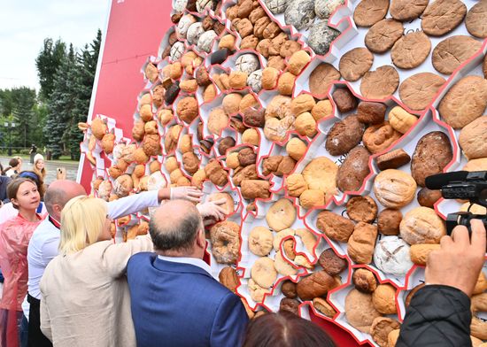 Фестиваль славянского искусства "Русское поле" в Москве