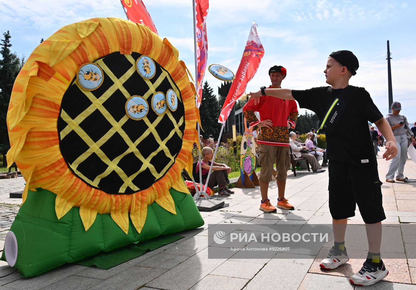Фестиваль славянского искусства "Русское поле" в Москве