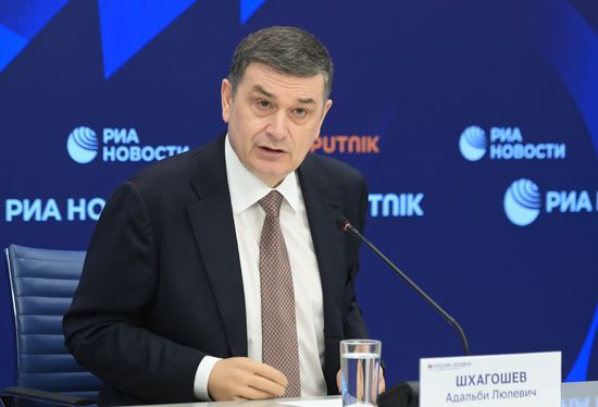 Пресс-конференция члена Комитета Госдумы РФ по безопасности и противодействию коррупции Адальби Шхагошева