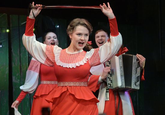 Спектакль "Звездный час по местному времени" в театре Олега Табакова