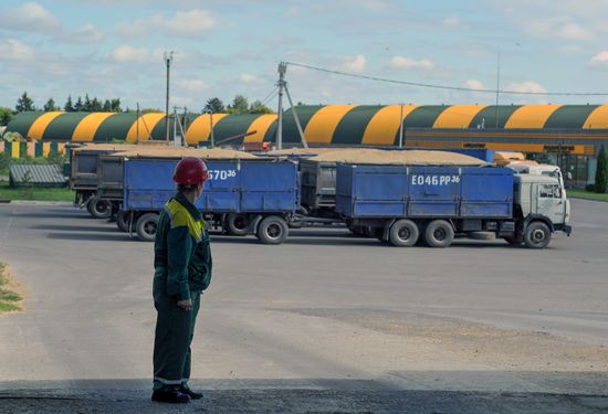 Работа предприятия "Избердеевский элеватор" в Тамбовской области