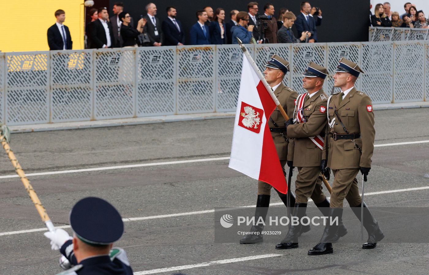 Военный парад в Кишиневе