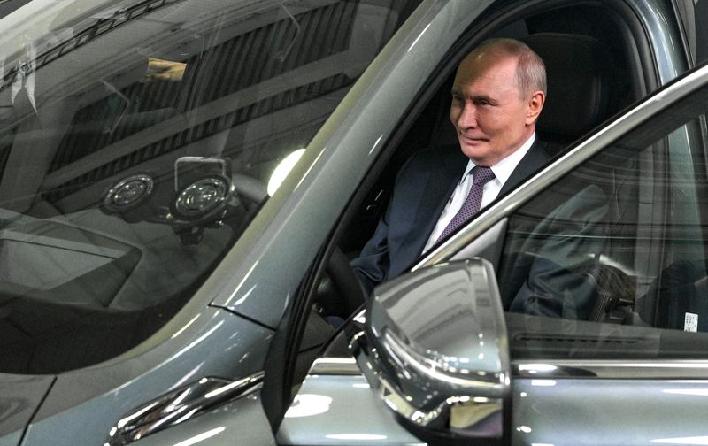 Рабочая поездка президента РФ Владимира Путина в Приволжский федеральный округ