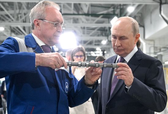 Рабочая поездка президента РФ Владимира Путина в Приволжский федеральный округ