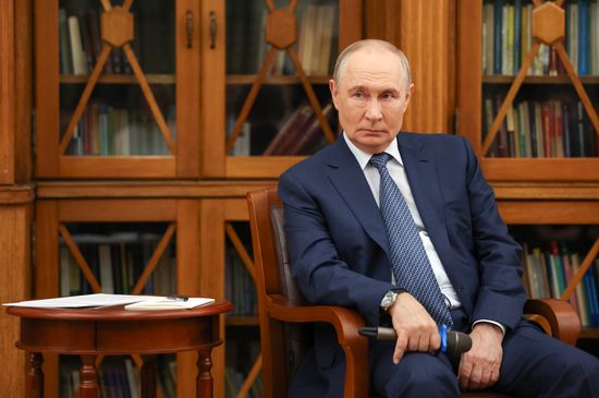 Президент РФ Владимир Путин посетил Московский педагогический госуниверситет