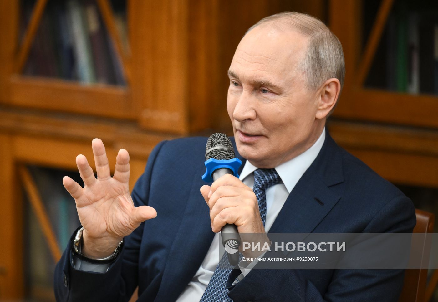 Президент РФ Владимир Путин посетил Московский педагогический госуниверситет