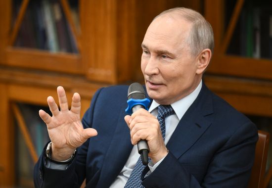 Президент РФ Владимир Путин посетил Московский педагогический госуниверситет