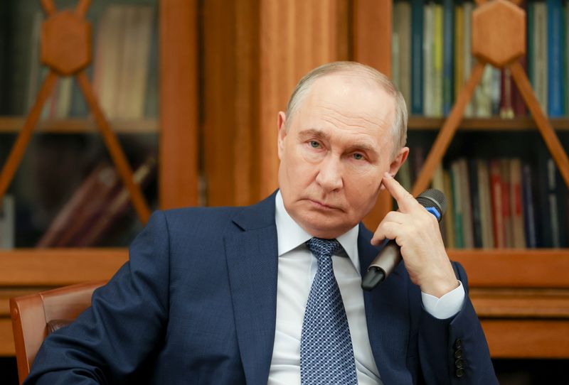 Президент РФ Владимир Путин посетил Московский педагогический госуниверситет