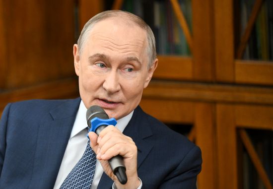 Президент РФ Владимир Путин посетил Московский педагогический госуниверситет