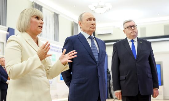 Президент РФ Владимир Путин посетил Московский педагогический госуниверситет