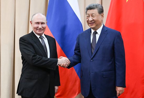 Визит президента Владимира Путина в Киргизию для участия в саммите ШОС