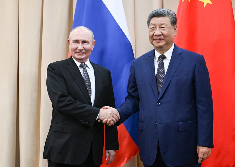 Визит президента Владимира Путина в Киргизию для участия в саммите ШОС