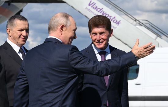 Рабочая поездка президента РФ Владимира Путина в Дальневосточный федеральный округ