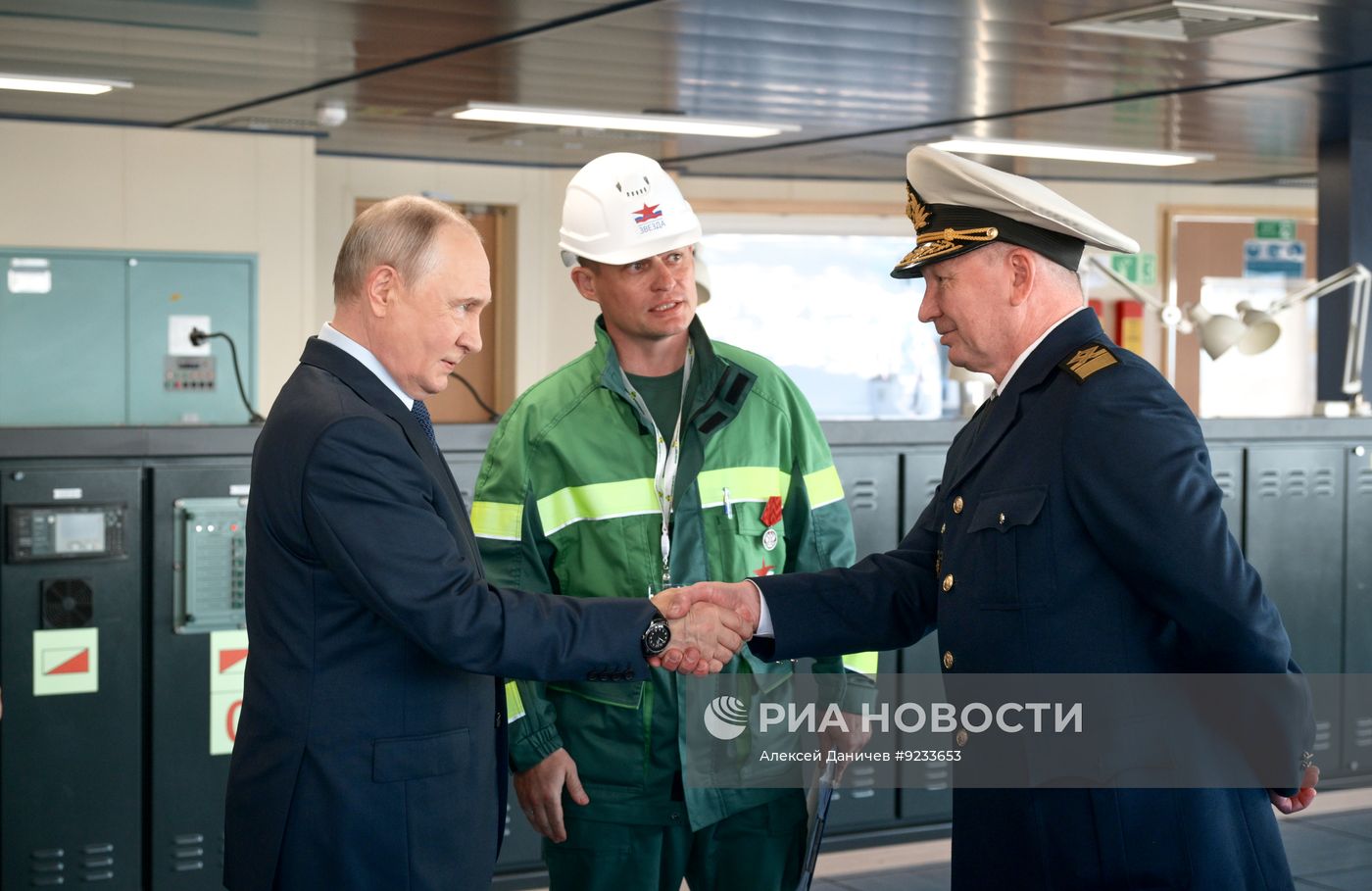 Рабочая поездка президента РФ Владимира Путина в Дальневосточный федеральный округ