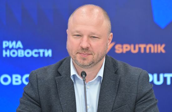 Старт V юбилейных Международных соревнований по гребле на байдарках и каноэ "Кубок Доброй Воли"