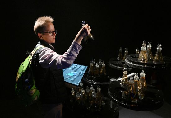 Выставка "Ученые дамы. Наука без разрешения"