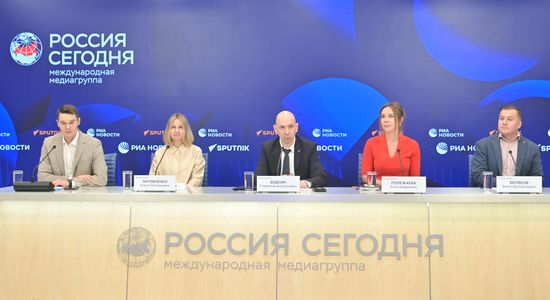 8 сентября — День языков народов России