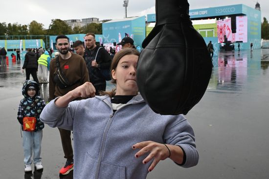 Фестиваль силы "Русский богатырь" в Москве