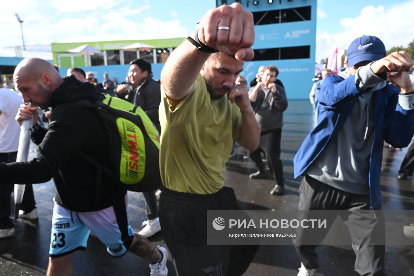 Фестиваль силы "Русский богатырь" в Москве