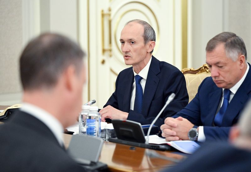 Премьер-министр Михаил Мишустин провел оперативное совещание с вице-премьерами РФ