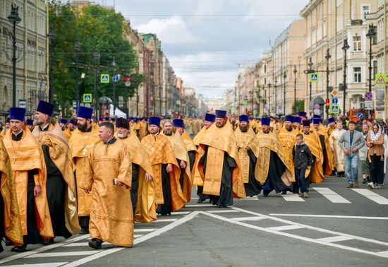 Александро-Невский крестный ход в Санкт-Петербурге