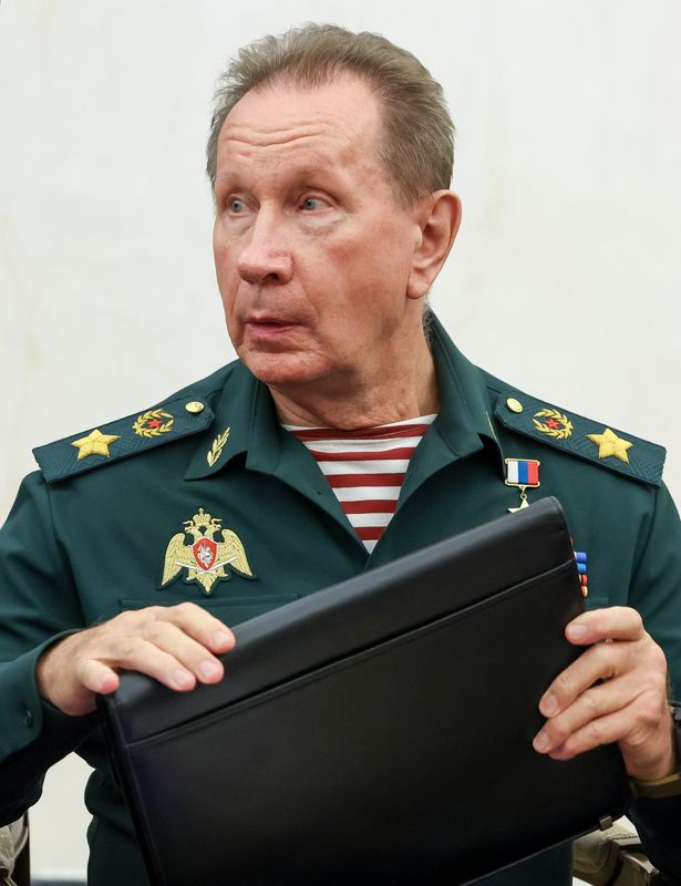 Президент Владимир Путин провел заседание Военно-промышленной комиссии