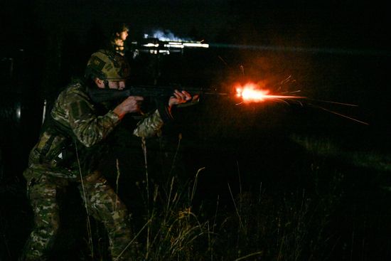 Учебные стрельбы огневой группы 83-й бригады группировки "Север" на Сумском направлении СВО