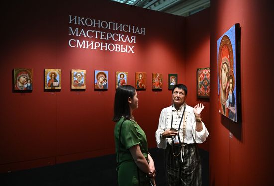 Ярмарка академического искусства "Арт Россия. Классика" в Москве