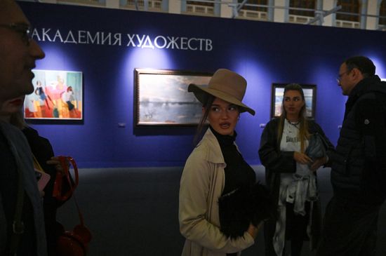 Ярмарка академического искусства "Арт Россия. Классика" в Москве